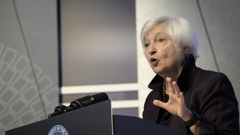 FOTO FILE. Menteri Keuangan AS Janet Yellen berbicara selama konferensi pers. © Drew Angerer / Getty Images