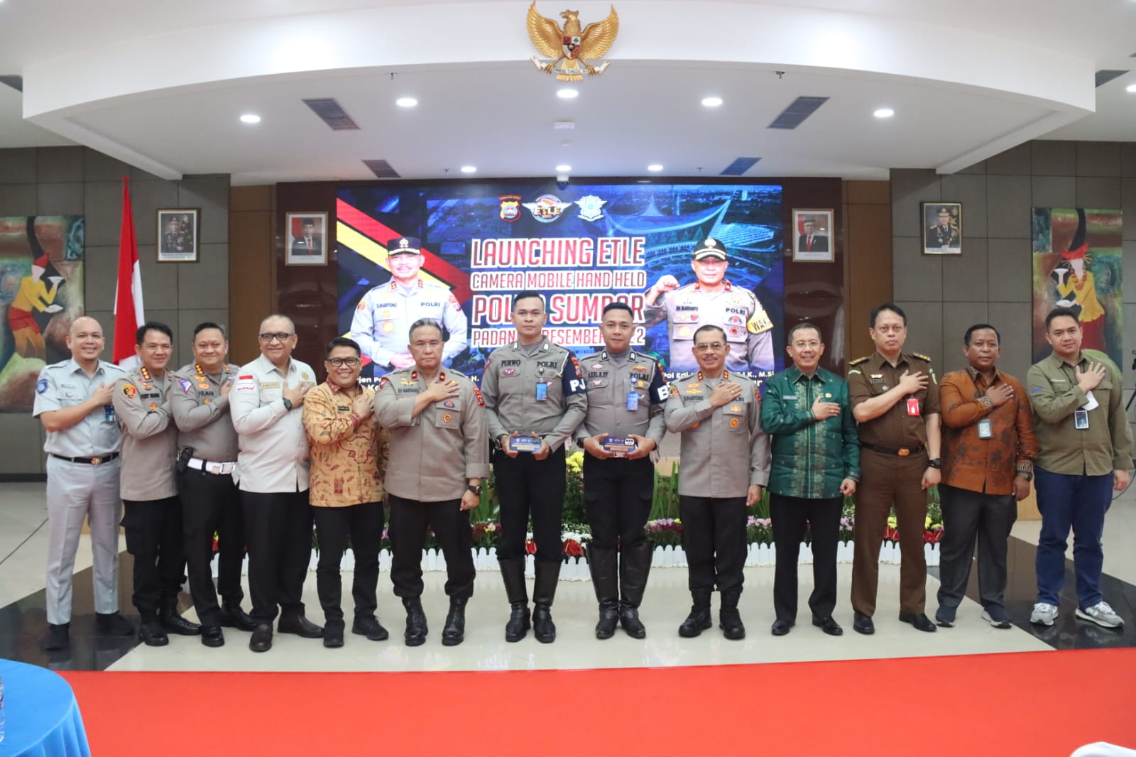 Kapolda Sumatera Barat (Sumbar) Irjen Pol Suharyono, S.Ik. SH memberikan pesan dan imbauan kamtibmas kepada masyarakat, khususnya di Provinsi Sumatera Barat.