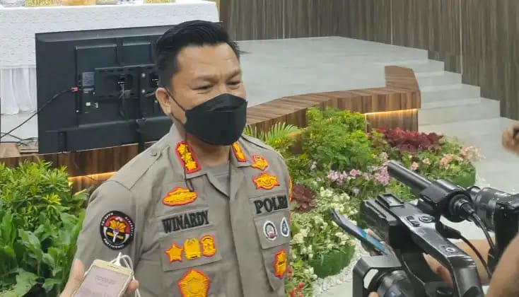 Kombespol Winardy juga mengajak awak media memperbanyak pemberitaan positif tentang Aceh. Hal tersebut bertujuan agar provinsi berlabel Serambi Mekkah itu mendapat citra bagus di mata orang luar.