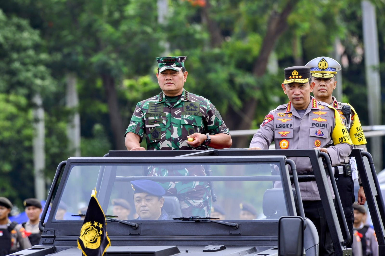 Pemerintah, TNI, Polri dan stakeholder terkait lainnya menggelar Apel Gelar Pasukan Operasi Lilin 2022 terkait pengamanan perayaan Natal dan Tahun Baru (Nataru) di Lapangan Monas, Jakarta, Kamis, 22 Desember 2022