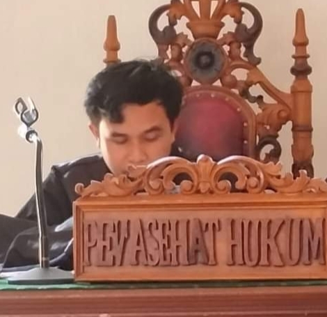 Penasehat Hukum Pasma Ridwan Zalukhu SH, mendengar keputusan Majelis Hakim PN Pasaman bacakan Putusan Sidang Terkait Perkara Pidana No.93/ Pid.B/ 2022/Pn.Lbs, dalam kasus perkara penganiayaan tersebut Majelis Hakim Ketua membacakan fakta-fakta  perkaranya terlebih dahulu. Jum'at, ( 03/02/23 ).