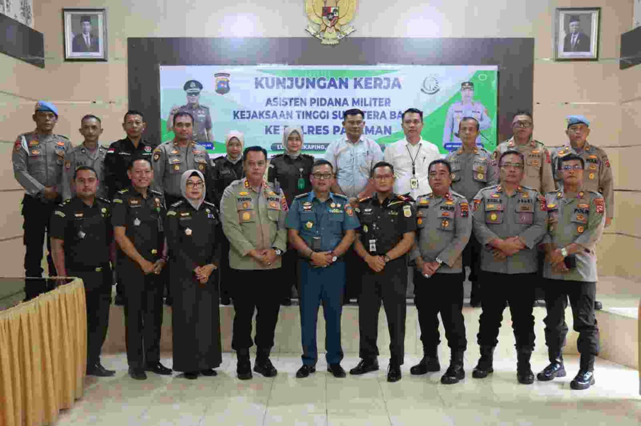 Kunjungan kerja dalam rangka Koordinasi dan perkenalan tersebut di terima oleh Kapolres Pasaman AKBP Yudho Huntoro dan Wakapolres Kompol Muddasir, Senin ( 21/02/23 )