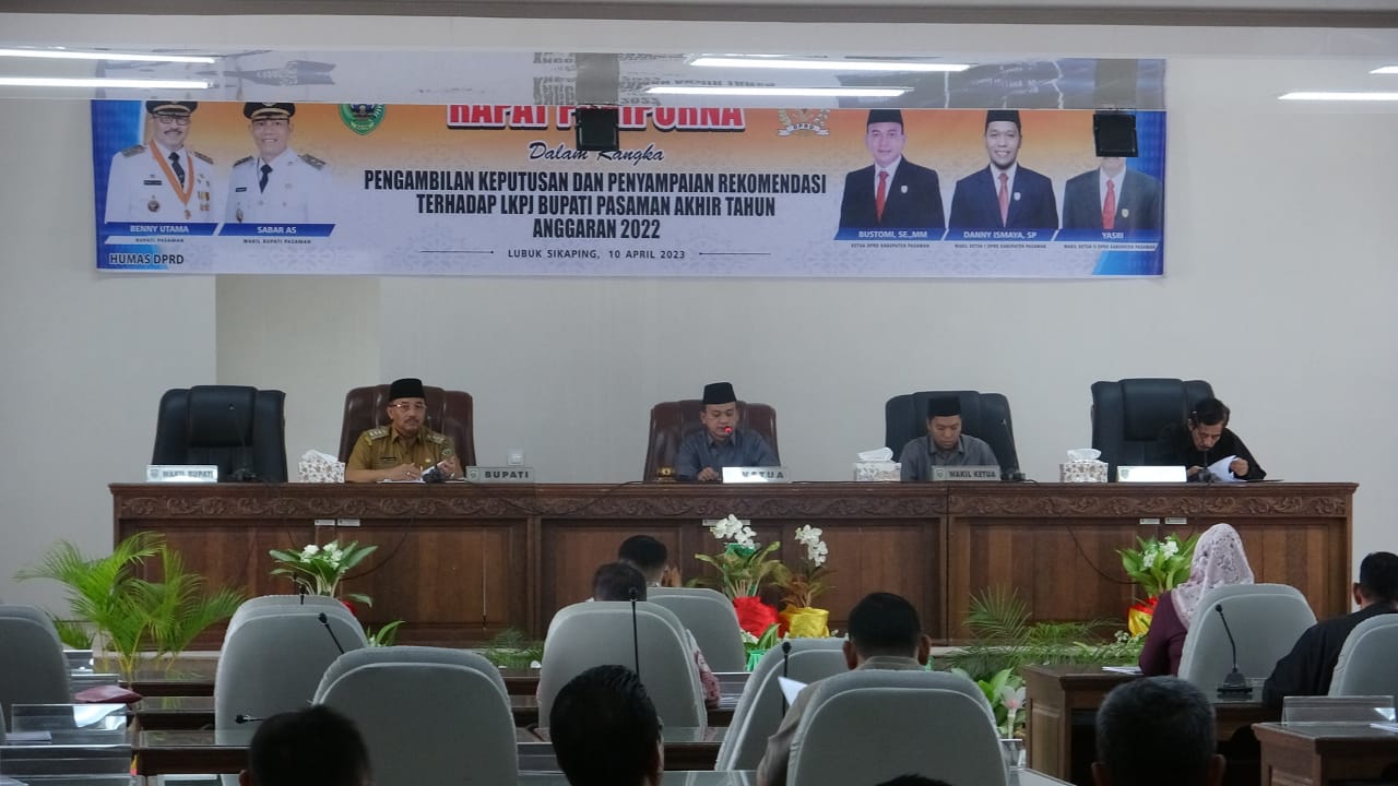 Rapat Paripurna Pengambilan Keputusan dan penyampaian Reomendasi Terhadap LKPJ Bupati Pasaman Akhir Tahun anggaran 2023, Senin, (10/42023)