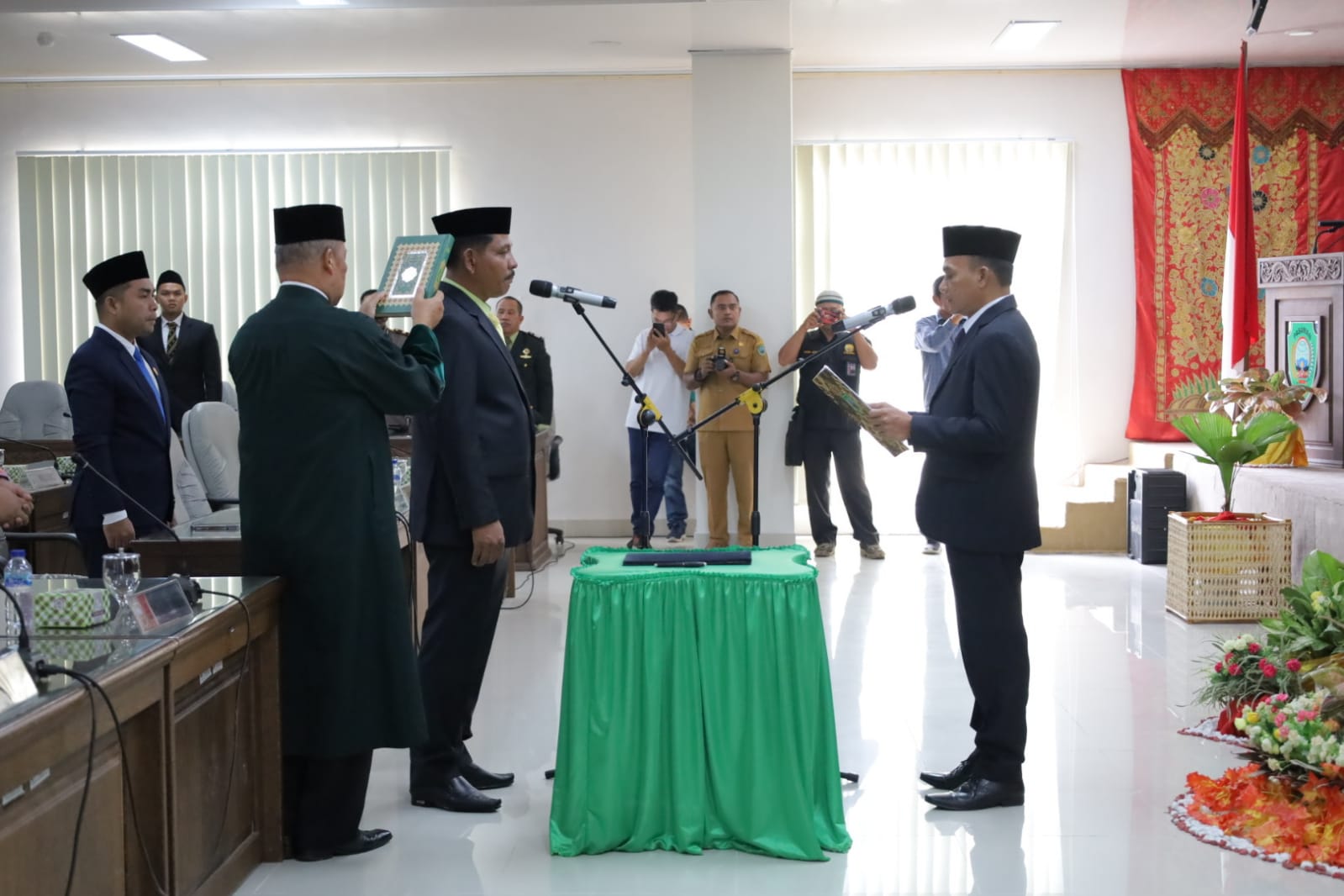 DPRD Kabupaten Pasaman Secara Resmi Lantik Penganti Antar Waktu (PAW) Dengan Masa Jabatan 2019-2024