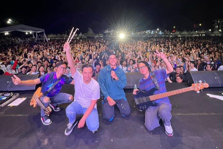 Arda Naff Berbagi Pengalaman Unik di Konser Malam Minggu Bukittinggi yang Dingin dan Berkabut/Image/Instagram@naffmusik