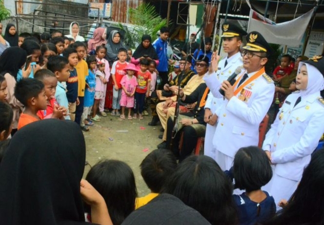 Wako Hendri Septa Membangkitkan Semangat Kebangsaan Warga dalam Perayaan HUT RI Ke-78 di Kota Padang/image/humas kota padang