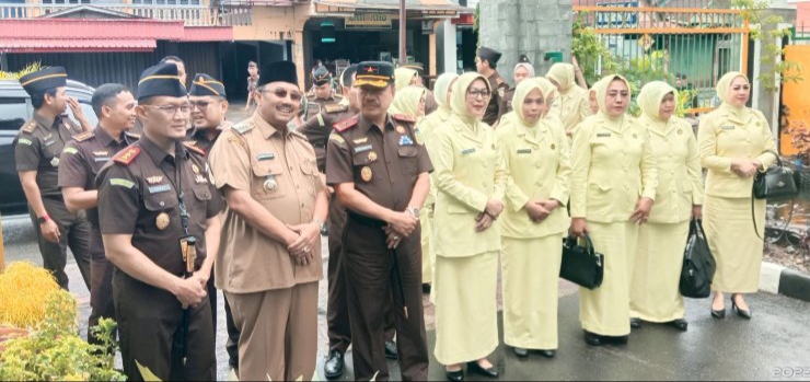 Kajati Sumbar Kunjungi Kajari Pasaman, Tingkatkan Kinerja Pelayanan Hukum dan Berkualitas