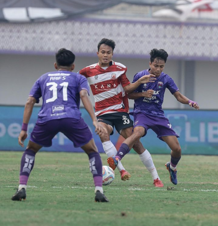 Persita Tangerang Kembali Menelan Kekalahan dalam Laga Pekan ke-11 Liga 1 2023-2024/Doc.madura united fc