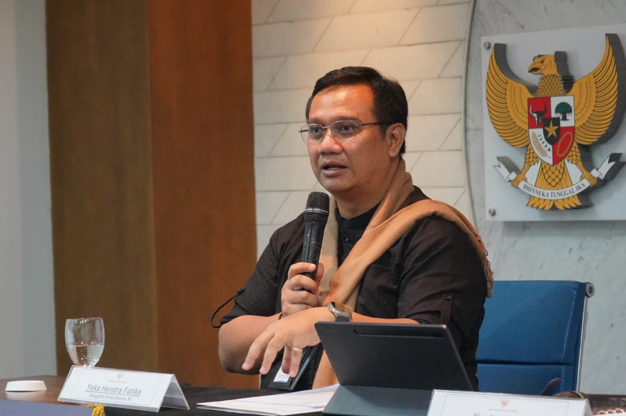 ket foto Anggota Ombudsman RI Yeka Hendra Fatika