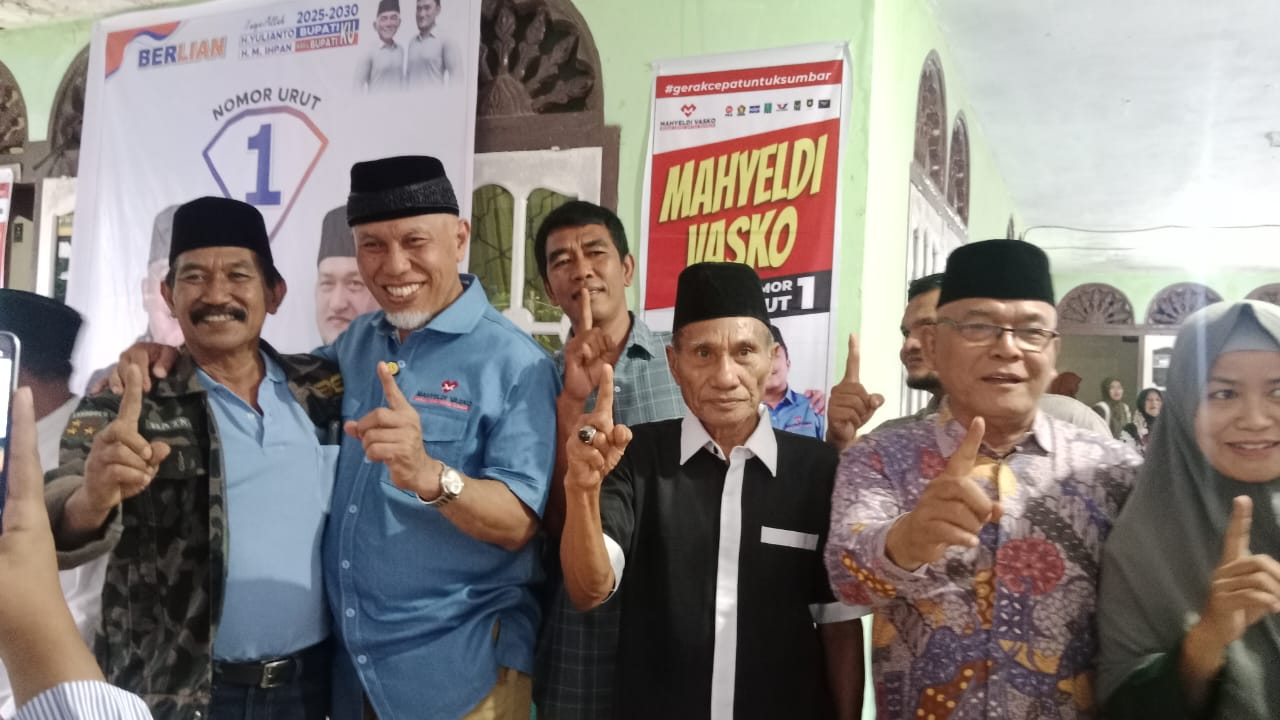 Calon Gubernur Sumbar H. Mahyeldi Anasrullah Bersama Yulianto Calon Bupati Pasaman Barat di Pasaman Barat {10/10}